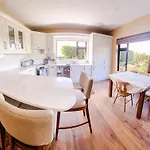 Dooneen House Semesterbostad